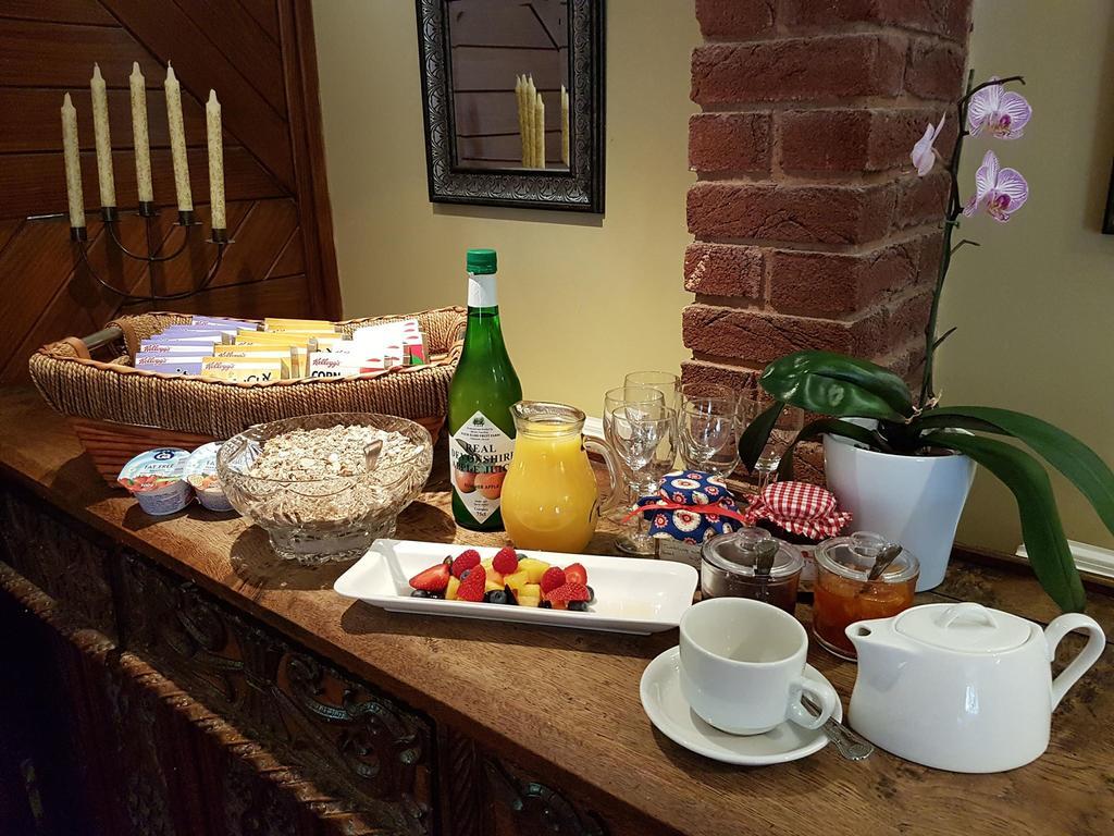 Tumbling Weir Hotel Ottery St Mary 외부 사진